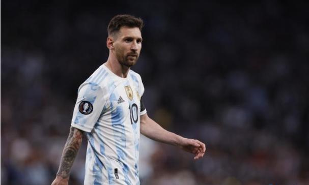 刘亦菲满天星簪花造型引发仿妆潮！果然大明星顶级美貌就是生产力